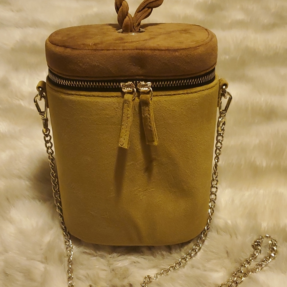EUC Cute two-tone velvet chain strap evening bag - Picture 2 of 11